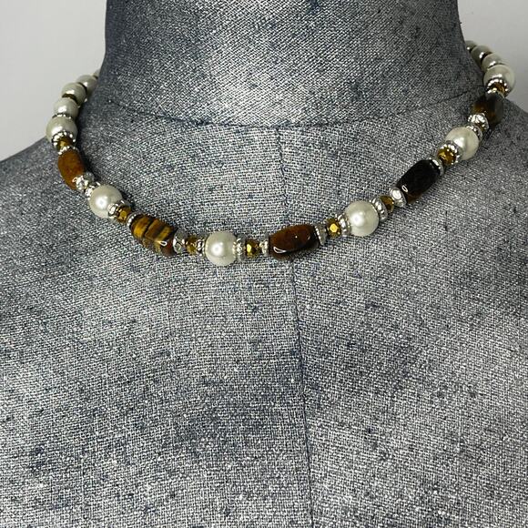 necklace Faux pearl and tiger's eye beaded costume jewelry natural neutral - Picture 6 of 11